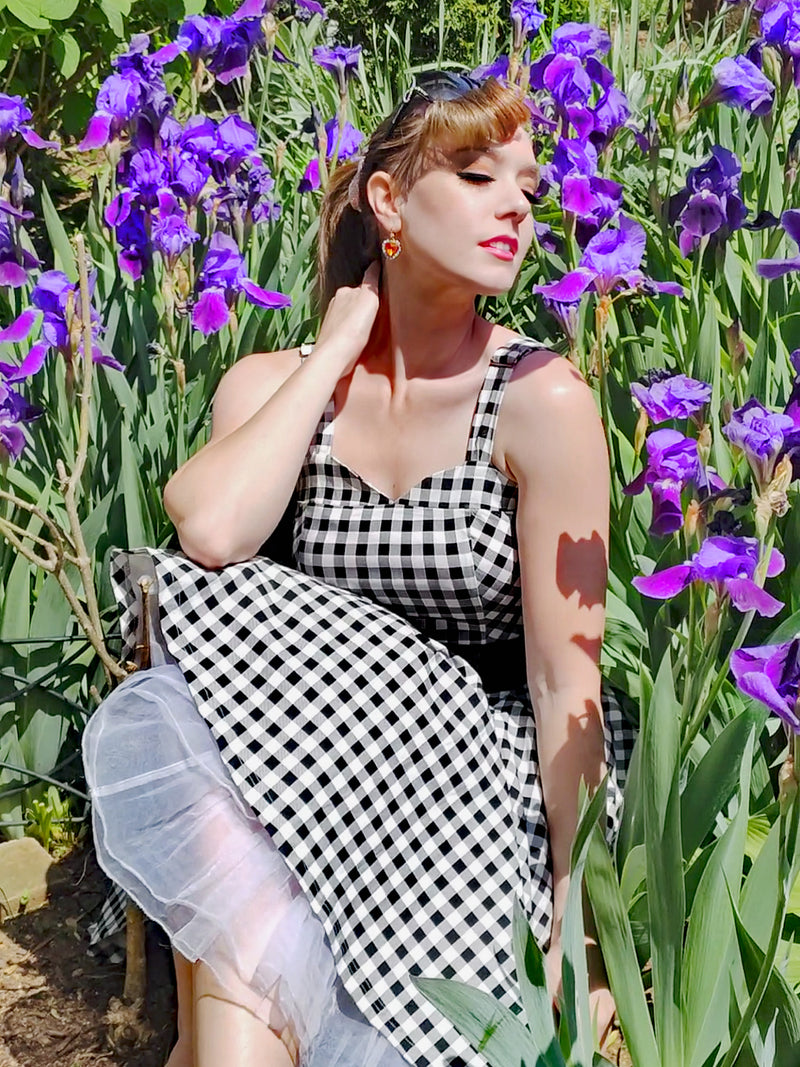 1950s Sweet Heart Neckline Black Plaid Strap Swing Dress With Pockets - Gowntownvintage