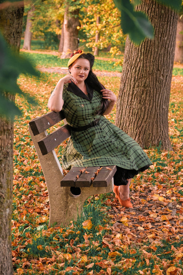 1950s Armyplaid Lapel Collar Vneckline Shirtwaist Vintage Dress With Belts&Pockets