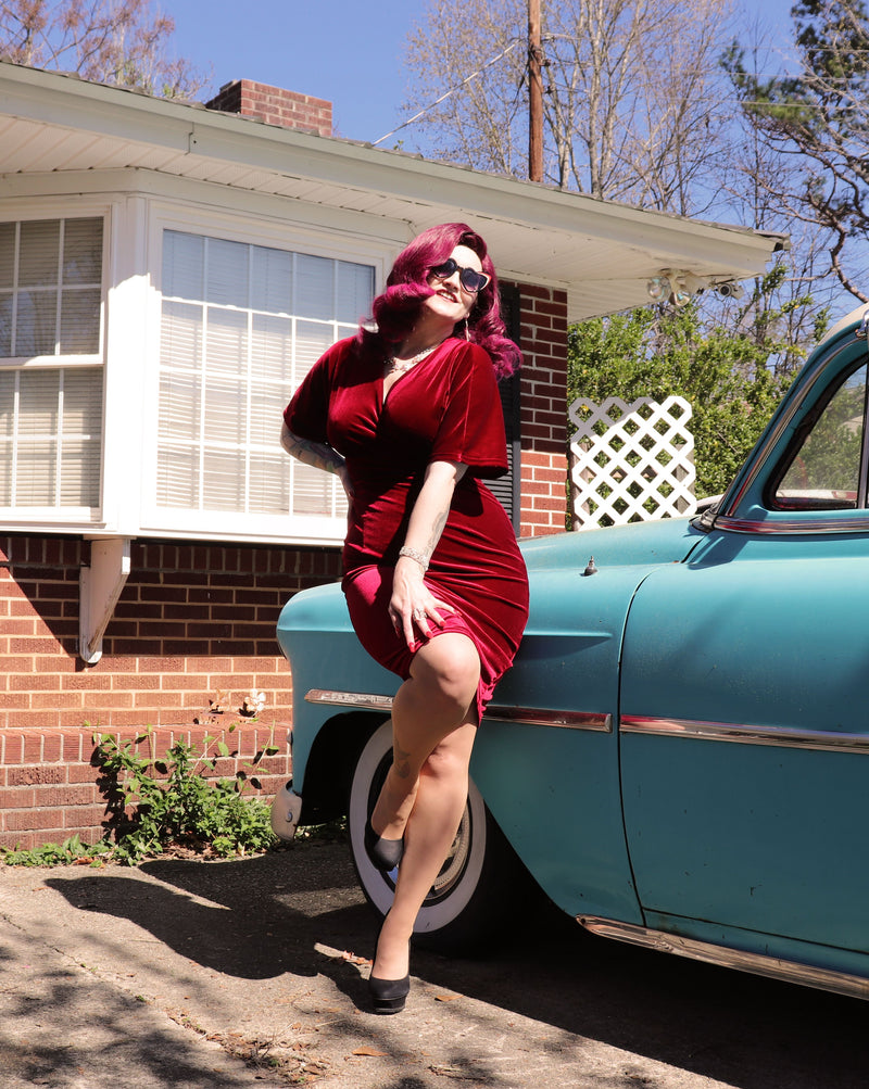 Women`s 1950s Vintage  Velvet Darkred Pencil Dress With Pockets - Gowntownvintage