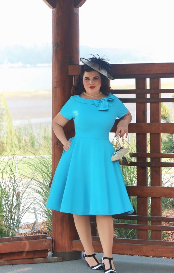 1950s  Vintage  Skyblue Dress  With  Roller Collar