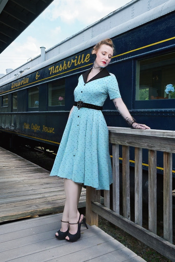 1950s Lapel Collar Vneckline  Stoneblue Dot  Shirtwaist Vintage Dress With Belts&Pockets
